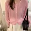 Áo len dệt kim mùa xuân Lười Phong cách mới Rời hàng Châu Âu Hàng hóa mỏng hơn Phong cách phương Tây giảm tuổi