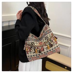 Phong Cách Mới Túi Đeo Vai Phong Cách Dân Tộc Túi Nữ 2026 Phong Cách Mới Phong Cách Bohemian Tua Rua Dung Tích Lớn Túi Tote Nữ Túi