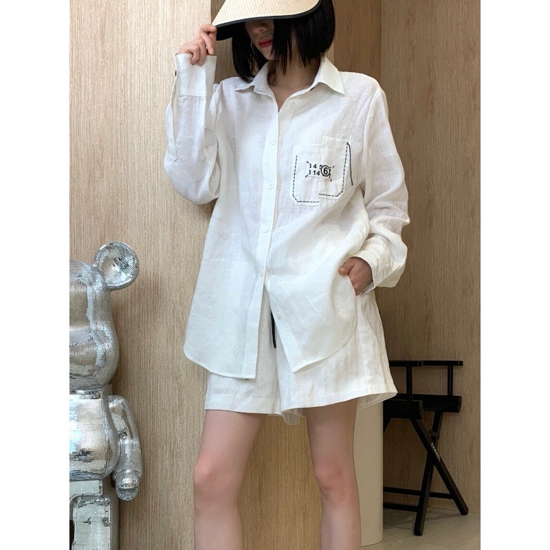 Bộ đồ nữ dáng rộng mới có áo sơ mi và quần short