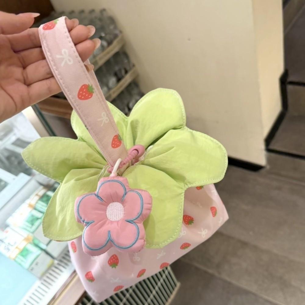 Túi Dây Rút GOJO, Túi Xách In Kẻ Sọc Kích Thước Nhỏ Hoa, Phong Cách Văn Học Màu Kem Dễ Thương Brogue Dâu In Hình Túi Bảo Quản Sử Dụng Hàng Ngày