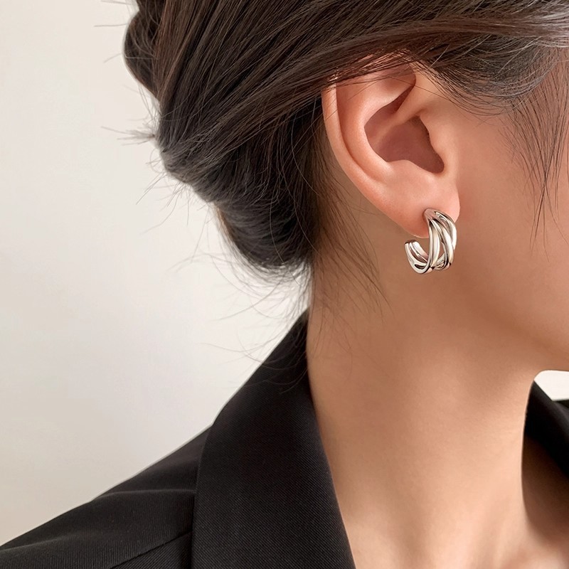 Bông tai kim bạc kim loại sang trọng và sang trọng