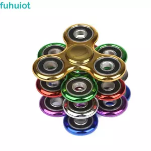 Con quay hồi chuyển đầu ngón tay FUHUIOT, 4 vòng bi Máy quay tay ba ngón tay, Đồ chơi đầu ngón tay Đồ chơi Fidget Giáo dục thú vị Đồ chơi giải nén đầu ngón tay Văn phòng