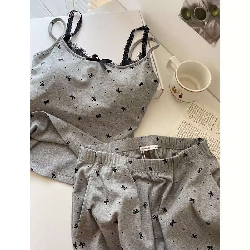 Bộ đồ ngủ nữ có đệm ngực cố định áo hai dây kèm quần short nơ dễ thương mềm mại thoáng khí mặc nhà mùa hè phong cách Hàn Quốc