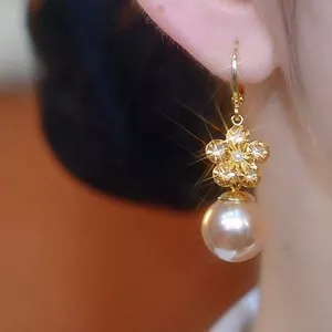 Ánh Sáng Sang Trọng Thời Trang Champagne Ngọc Trai Zircon Bông Tai Hoa Thu Đông Cảm Thấy Sang Trọng Tất Cả Trận Đấu Khóa Tai Thanh Lịch Bông Tai MHZ2