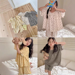 Bộ Đồ Ngủ Trẻ Em Hoa Tay Ngắn Mỏng Phong Cách Trẻ Em Bé Gái Trung Bình Lớn Trẻ Em Điều Hòa Không Khí Nhà Quần Áo Phòng In Phong Cách