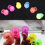 < Pluscloth > Vòng đeo tay LED nhấp nháy hình dâu tây Đồ dùng dự tiệc quà tặng trẻ em phát sáng