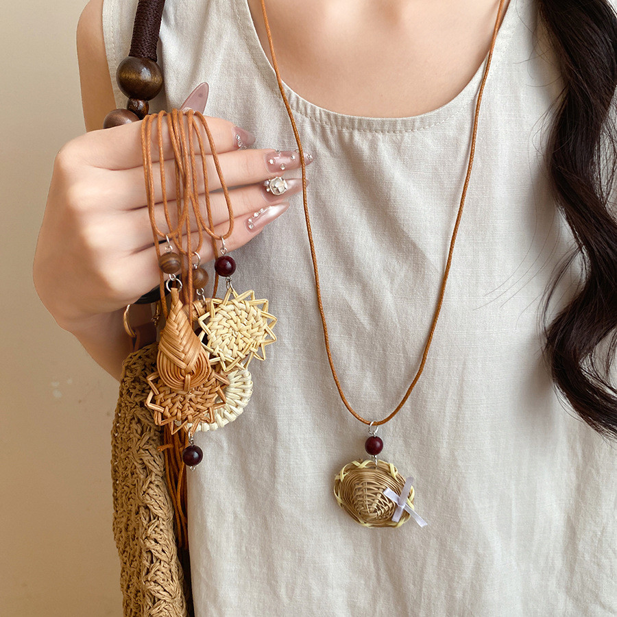 Vòng cổ Bohemian Mặt dây chuyền dài với dây da hạt gỗ, Tùy chọn đa phong cách, tông màu cổ điển, trang sức kỳ nghỉ đi biển có thể điều chỉnh cho nữ