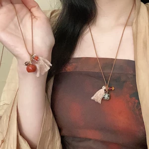 Mới Phong Cách Trung Quốc Đá Tự Nhiên Mặt Dây Chuyền Vòng Cổ Nữ Retro Dài Treo Cổ Xương Đòn Dây Xích Đơn Giản Phù Hợp Với Cổ Dây Vòng Cổ