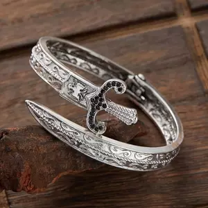 AqToCna Xu Hướng Vintage Khắc Hoa Thanh Kiếm Vòng Tay Nam Nữ Cá Tính Phong Cách Punk Dự Tiệc Phụ Kiện Trang Sức Quà Tặng AqToCna