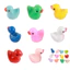 < Pluscloth > 50 Bức tượng vịt nhựa đầy màu sắc Mini Đồ trang trí nhỏ Đồ trang trí máy tính để bàn nhỏ Lễ hội sinh nhật dễ thương Quà tặng Giáng sinh cho trẻ em và người sưu tập Đồ trang trí vịt nhựa