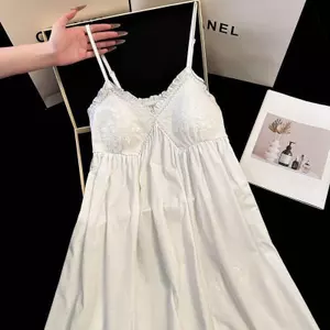 Váy ngủ ren ren trắng kiểu Pháp có miếng đệm ngực Pure Desire Girl Loose Home Bộ đồ ngủ
