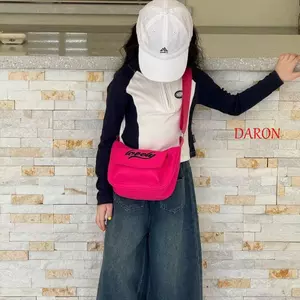 Túi thể thao chữ DARON, Túi đeo chéo nhẹ cho bé trai bé gái, Túi du lịch trẻ em Hàn Quốc nhiều màu di động ngoài trời