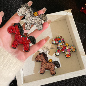 Năm Mới Fortune Pony Tóc Ánh Sáng Sang Trọng Full Kim Cương Bên Kẹp Cảm Thấy Bên Kẹp Độc Đáo Phù Hợp Với Mũ Đội Đầu Kẹp Tóc S9RX