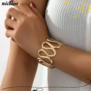 Vòng tay mở NICOLOO, Vòng tay nữ phong cách sóng rỗng, Vòng tay rộng màu vàng thời trang bằng thép không gỉ Trang sức nữ