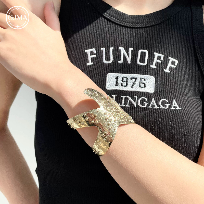 Vòng Bắp Tay Kim Loại Sao Biển Bất Quy Tắc Phong Cách Punk Hoài Cổ Mùa Hè Phụ Kiện Nữ
