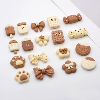 Phụ kiện nhựa chủ đề gấu & bánh quy màu nâu dễ thương - DIY kem ốp lưng, trang trí đồ handmade