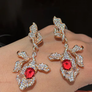 Bông tai thanh lịch tua rua dài phong cách Zircon sang trọng