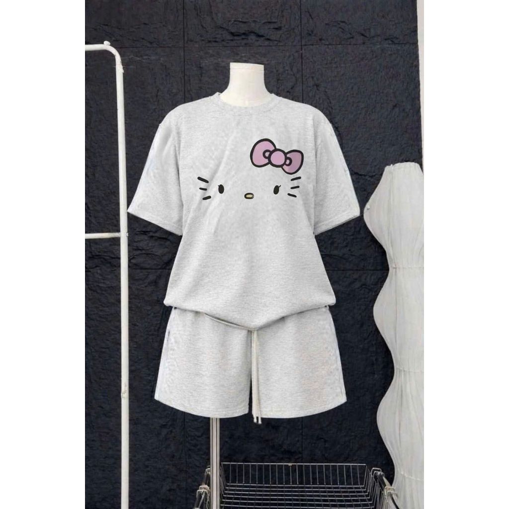 Set đồ nam nữ: Quần đùi cộc dây to màu xám +đậm kết hợp áo phông xám đậm hình mèo đơn giản - thoitrangthubio
