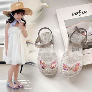 2026 Giày Sandal Trẻ Em Bé Gái Mặc Bên Ngoài Thoáng Khí Giày Đi Biển Pha Lê Thạch Đế Mềm Bé Gái Giày Công Chúa