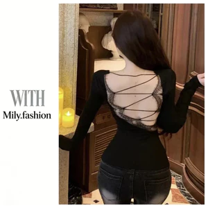 Milyfashion Áo sơ mi ren up slim-fit đen sâu chữ V tay dài, phong cách Y2K thời thượng
