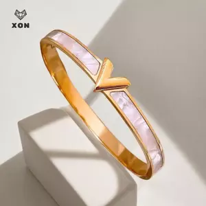 Vòng tay chữ V bằng thép titan dành cho nữ Trang sức thời trang Pha lê Lắc tay Phụ kiện Quà tặng [Mina]