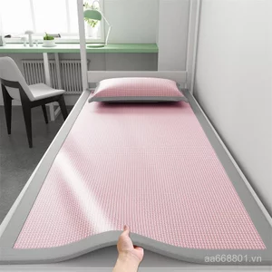 Hỗ trợ thay mặt cho Ice Silk Cool Mat] Nhà cho thuê Máy đơn Bộ ba mảnh có thể giặt được Ký túc xá Upper Lower Bunk Thảm mềm mùa hè G2T6