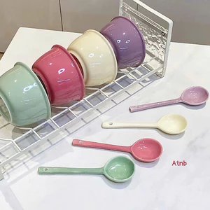 Set 4 bát kèm 4 thìa sứ mix màu pastel – xinh xắn, tiện lợi cho mọi gian bếp