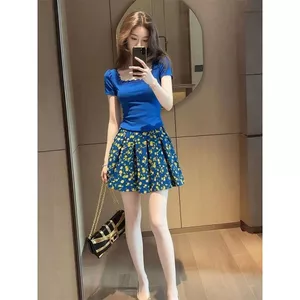 Klein Blue One Whole Set Pháp Retro Cổ Hẹp Top Nữ Cổ Vuông Áo Sơ Mi Nhỏ + Váy Hoa Phù Hợp Với Nữ