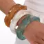 Vòng tay Acrylic WEETW, Vòng tay nhựa chuyển màu trong suốt, Vòng đeo tay cổ điển chống thấm nước bằng đá cẩm thạch không đều Chunky Cuff Fashionistas
