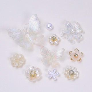 Set Charm Hồ Điệp Ngọc Trai Ánh Xà Cừ ✨🦋 Charm Bướm Trắng Hoa Pha Lê Pearl Luxury Gắn Dép Crocs Siêu Sang Chảnh