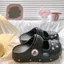 Siêu Nóng Bước Vào Shit Feel Star Hole Giày Nữ Mùa Hè Ngoài Trời Mặc 2026 Phong Cách Mới Giày Sandal Đi Biển Đế Dày Giày Sandal