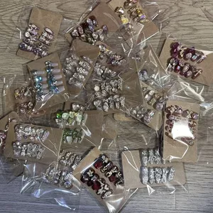 Sang Trọng Full Diamond k9 Đeo Móng Tay Giọt Nước Nguyên Chất Đeo Móng Tay Móng Tay Có Thể Tháo Rời Móng Tay Hộp Bí Ẩn Có Thể Thơm Phong Cách Trung Hoa