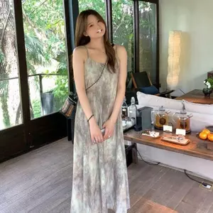 Mùa hè Fat mm Kích thước cực lớn Tranh mực Tie-Dye Sling Váy dài nữ dáng rộng thon gọn hơn che phủ váy thịt