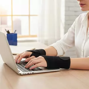 Springevenstar Hỗ trợ cổ tay Nẹp có dây đeo có thể điều chỉnh Giảm đường hầm cổ tay Đảm bảo sử dụng thoải mái Springevenstar