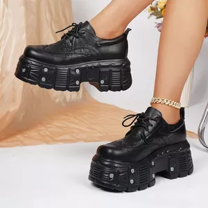 Mùa Xuân Thu Punk Dày Đế Dày Giày Da Nhỏ Retro Xe Tăng Đế Kim Loại Màu Tối Giày Dạo Phố Chụp Giày Size Lớn