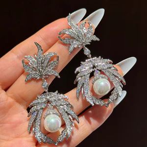 Tua Rua Tính Khí Thời Trang Sang Trọng Tinh Tế Bông Tai Zircon