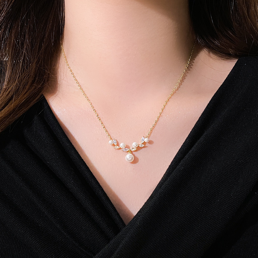 Vòng cổ mặt dây chuyền ngọc trai zircon vàng phong cách Pháp