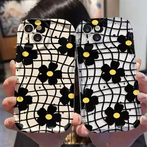 Ốp lưng tương thích cho iPhone 17 Air 16 15 14 13 12 11 Pro X XR XS Max SE 2020 6 7 8 Plus Kem gợn sóng viền cong Motif Hoa đen NYK213