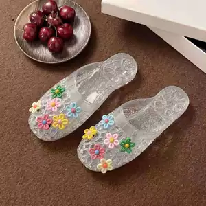 Giày Pha Lê Hoa Thạch Đế Mềm Nửa Trượt Dép Ngoài Baotou Giày Đế Bằng Trong Suốt 2025 Pha Lê Nhà Giày Nữ BHI9