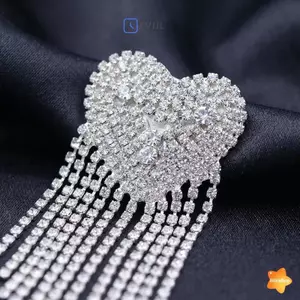 Dây chuyền kim cương giả rực rỡ Ve áo Pin sel Mặt dây chuyền cho nữ Áo khoác thời trang Quà tặng mới