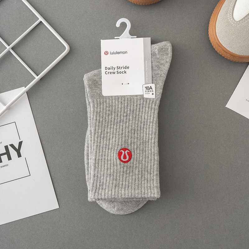 Lulu Thêu Mỹ Nguyên Chất Cotton Thể Thao Tất Màu Trơn Thoáng Khí Chống Trơn Trượt Tất Tập Yoga