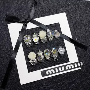 Full Diamond Handmade Không Va Chạm Phong Cách Ngắn Mặc Tính Khí Cao Cấp Con Gái Nhấp Nháy Cô Dâu Móng Tay Trắng