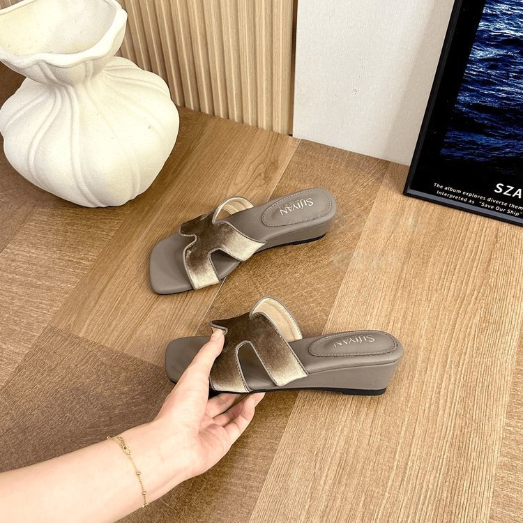 Pháp Mũi Vuông Mở Mũi Retro Giữa Gót Giày Đế Nêm PU Nữ Chống Trơn Trượt Ngoài Mặc Cao Cấp Thoải Mái Chống Thấm Nước Dép