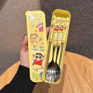 Crayon Shin-Chan Hoạt Hình Thìa Inox Nĩa Đũa Bộ Dễ Thương Ký Túc Xá Sinh Viên Hộ Gia Đình Di Động Bộ Đồ Ăn Ba Miếng 6.7