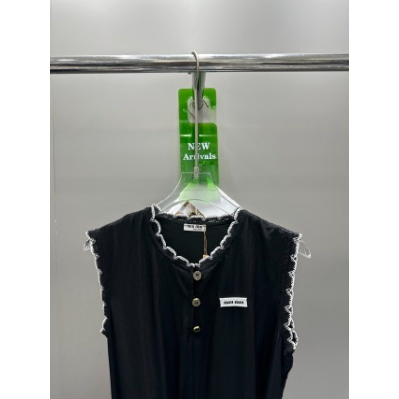 Váy nữ dài vừa phải mới có ve áo và thêu cotton chéo