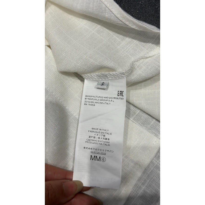 Bộ đồ nữ dáng rộng mới có áo sơ mi và quần short