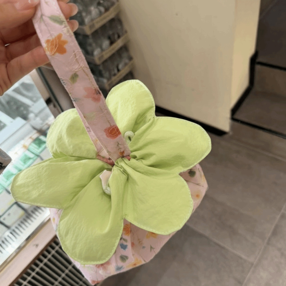 Túi Dây Rút GOJO, Túi Xách In Kẻ Sọc Kích Thước Nhỏ Hoa, Phong Cách Văn Học Màu Kem Dễ Thương Brogue Dâu In Hình Túi Bảo Quản Sử Dụng Hàng Ngày