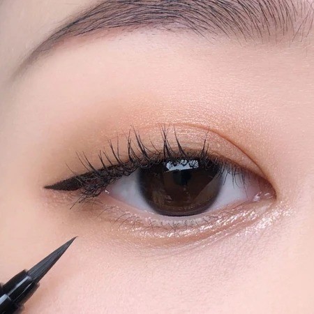 KISS ME Eyeliner Siêu Bền Màu – Đường Kẻ Mảnh Mượt, Chống Trôi, Chống Lem Hiệu Quả (3 Màu)