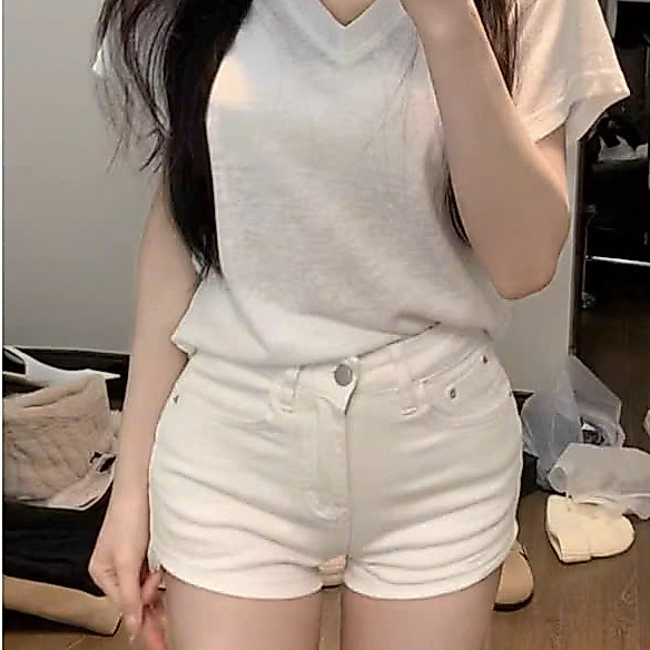 Quần Short Jeans Trắng Cao Cấp, Chất Vải Xịn Co Giãn Tốt, Form Body Hack Dáng