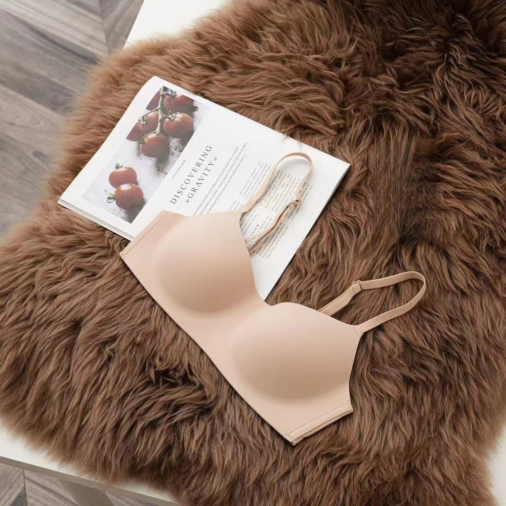 Áo ngực tích hợp chống đánh dấu, thiết kế cốc mỏng, thích hợp cho phụ nữ ngực nhỏ, mang lại hiệu quả cải thiện, ngăn ngừa chảy xệ, không có vòng thép, thoáng khí thoải mái.